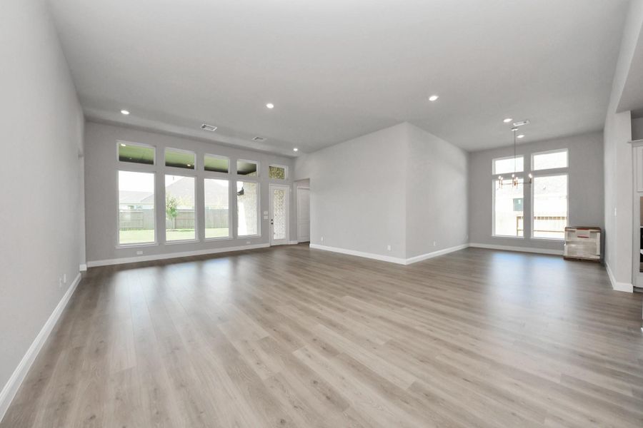 Spacious, unfurnished interior of a new home in ARTAVIA: Hilltop Collection, Conroe (Image 36). Spacious, unfurnished interior of a new home in ARTAVIA: Hilltop Collection, Conroe (Image 36).