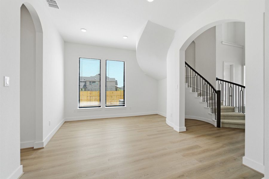 Spacious, unfurnished interior of a new home in Sunfield, Buda (Image 20). Spacious, unfurnished interior of a new home in Sunfield, Buda (Image 20).