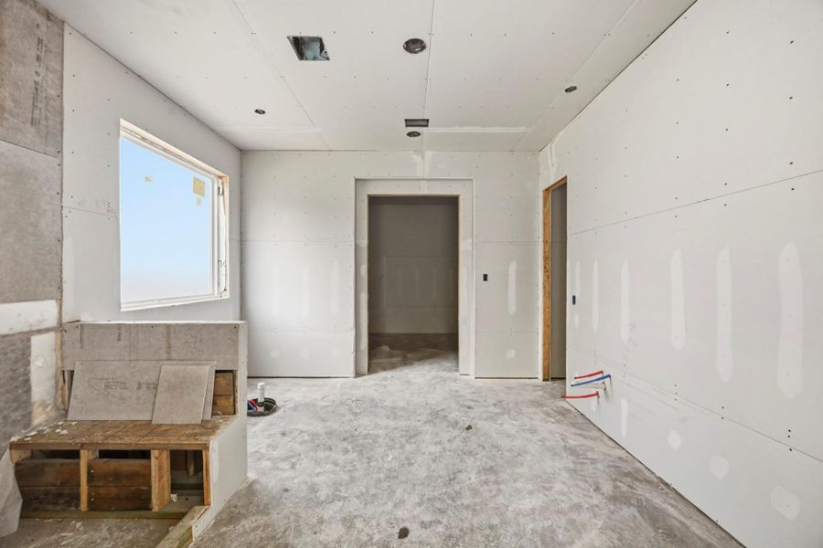 The spacious master bath enjoys double vanities, walk-in shower, and soaker tub! The spacious master bath enjoys double vanities, walk-in shower, and soaker tub!