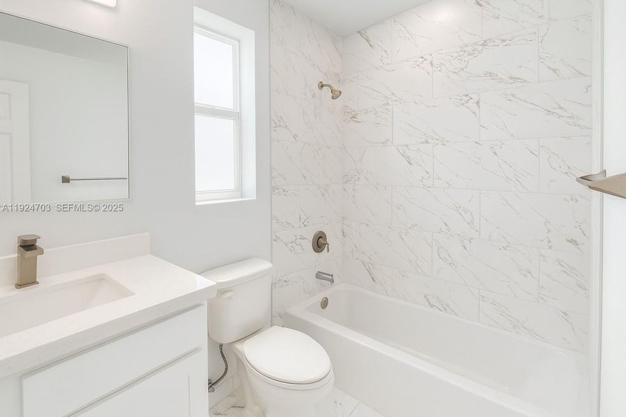 Furnished interior view inside a new home in , West Palm Beach (Image 5).