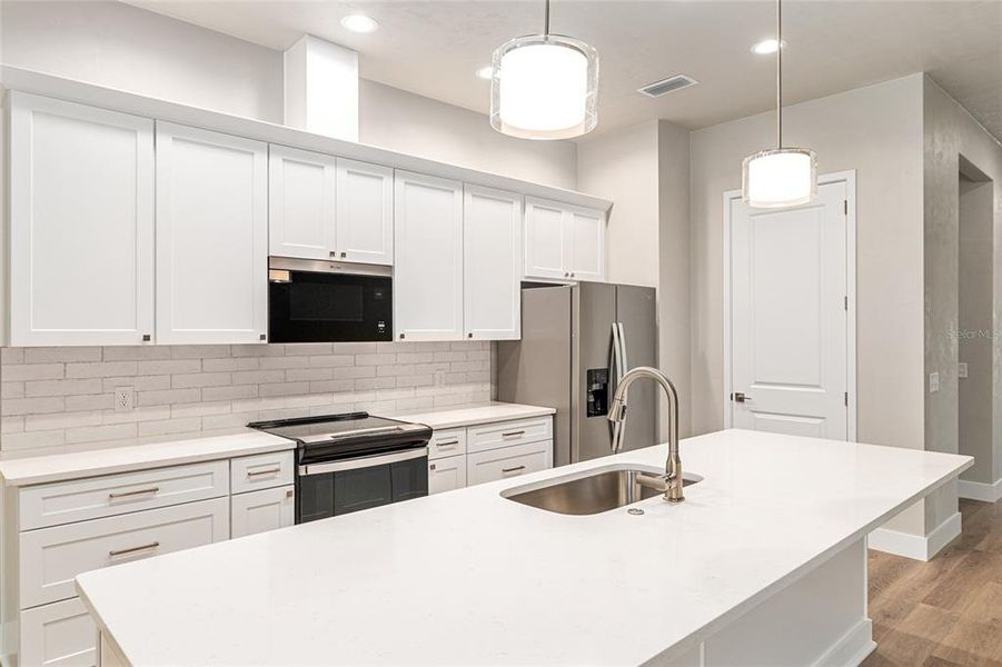 Furnished interior view inside a new home in Fairway Pointe at West End, Newberry (Image 8). Furnished interior view inside a new home in Fairway Pointe at West End, Newberry (Image 8).