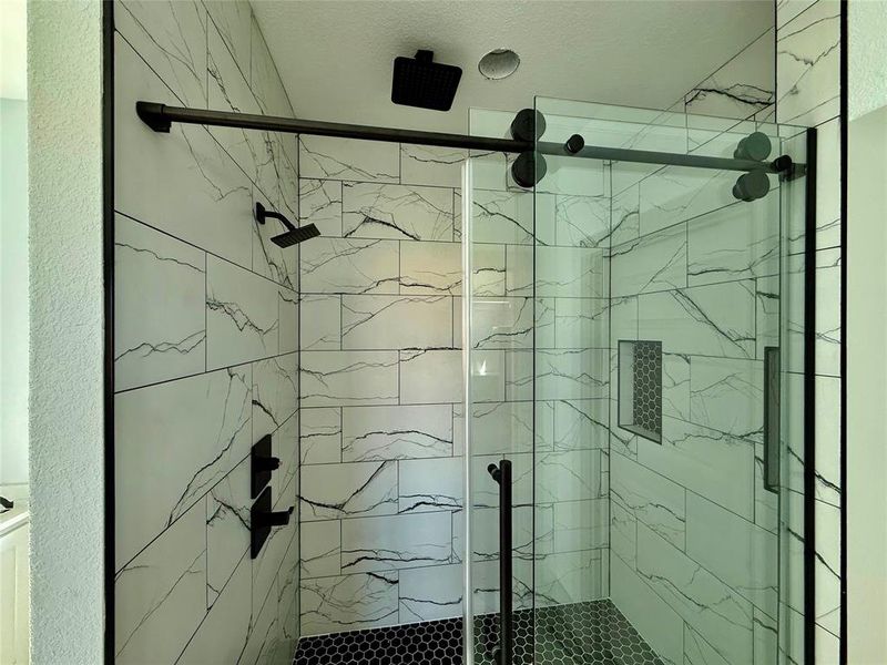 Close-up of interior finishes inside a home in , Mineral Wells (Image 20).