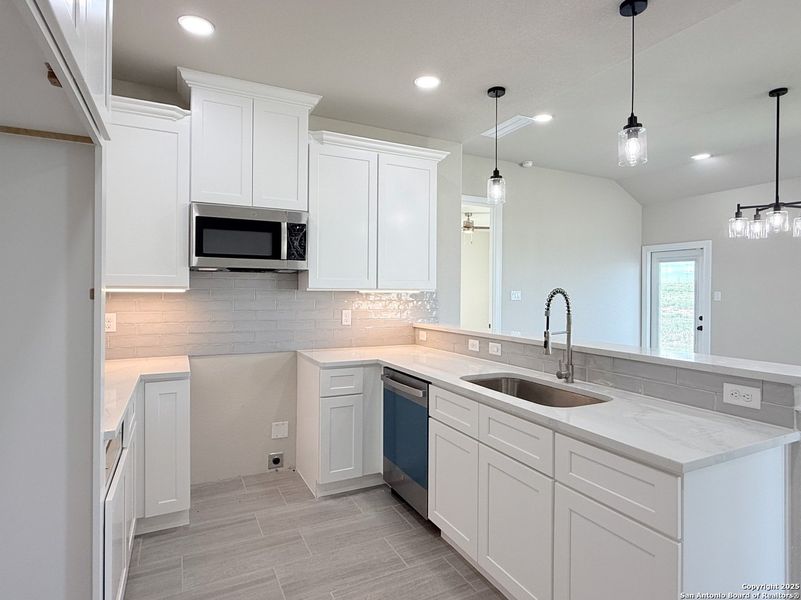 Furnished interior view inside a new home in , La Vernia (Image 5). Furnished interior view inside a new home in , La Vernia (Image 5).