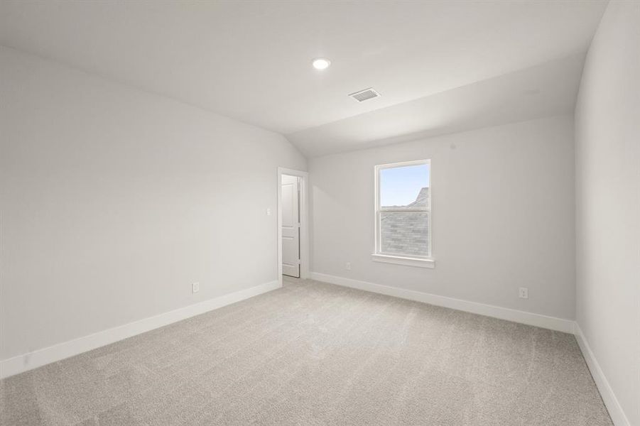 1724 Nesting Robin- Bedroom-7126