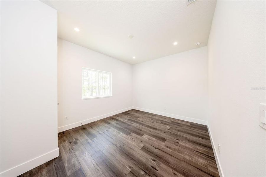 Spacious, unfurnished interior of a new home in , Deltona (Image 40).