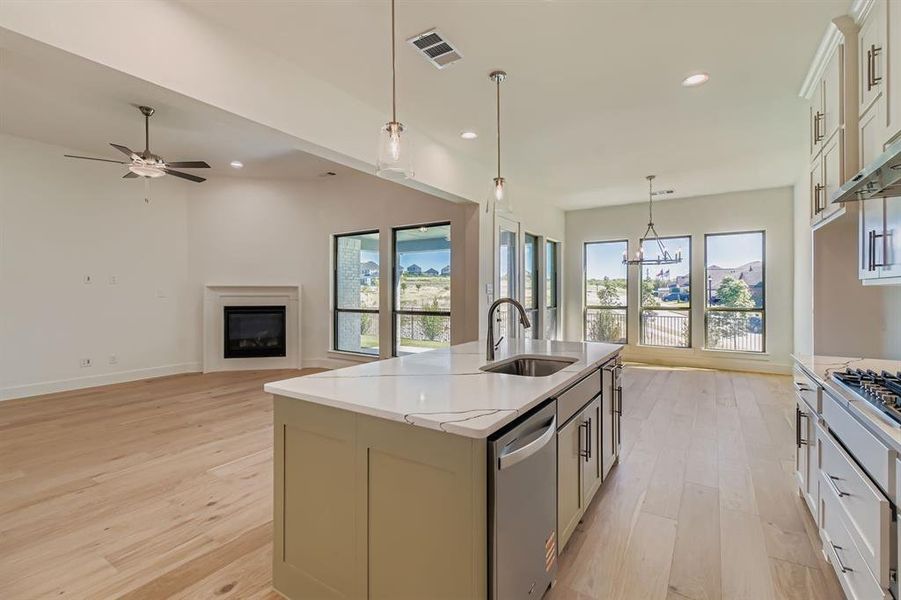 Furnished interior view inside a new home in Reunion 70s, Rhome (Image 10). Furnished interior view inside a new home in Reunion 70s, Rhome (Image 10).
