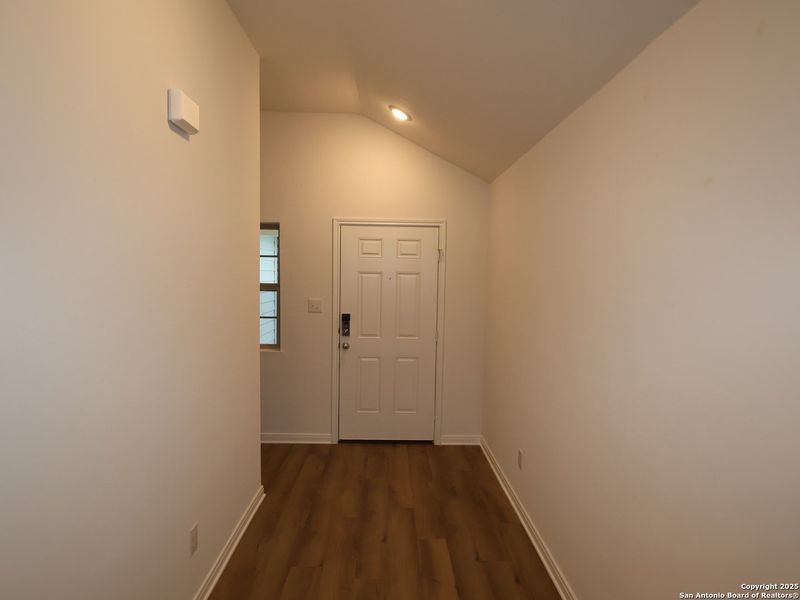 Spacious, unfurnished interior of a new home in Paloma Park, Converse (Image 24).