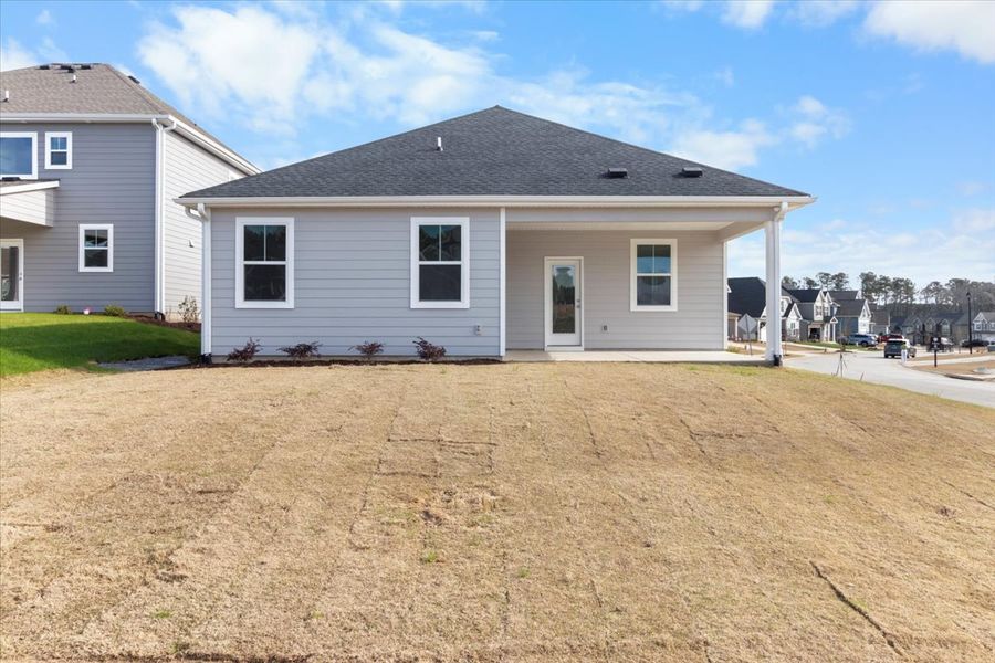 Exterior details and patio area of a home in Tillery Park, Grovetown (Image 4).