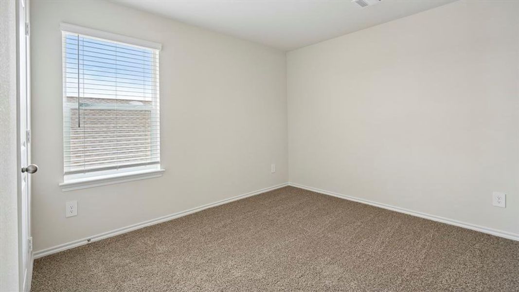 Spacious, unfurnished interior of a new home in Frontier Pointe, Princeton (Image 26).