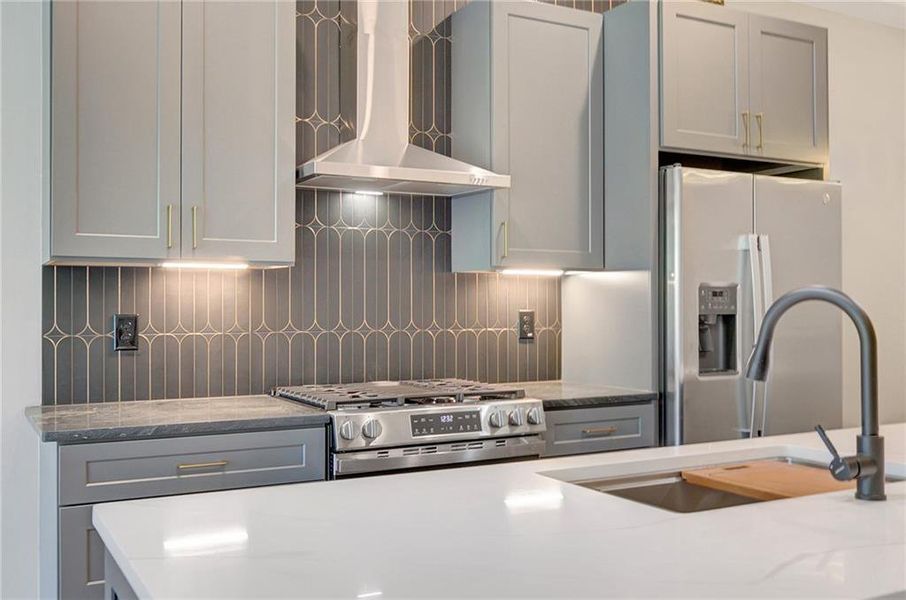 Furnished interior view inside a new home in , Atlanta (Image 40).