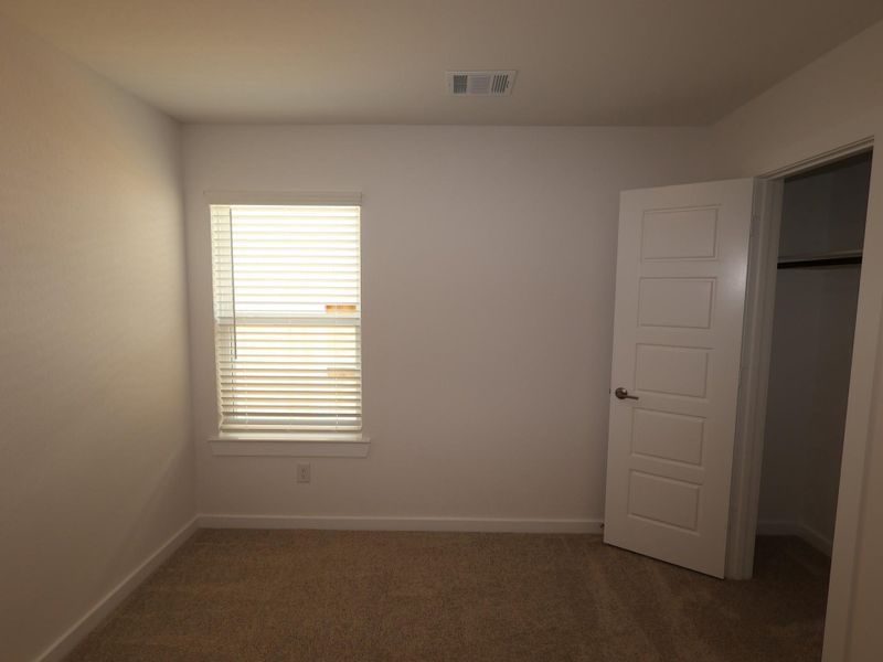 Spacious, unfurnished interior of a new home in Summerview, Fulshear (Image 25). Spacious, unfurnished interior of a new home in Summerview, Fulshear (Image 25).