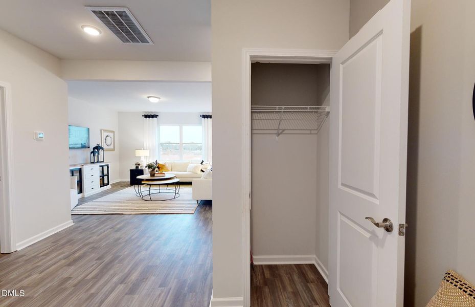 TN CTX RL Rosella INT Entrance 1