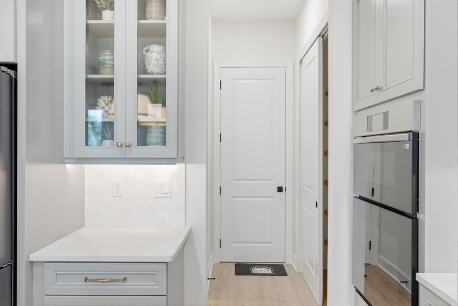 Representative furnished interior of a home built from the Amelia by SeaGate Homes in Beachview Cove, Ormond Beach (Image 71).