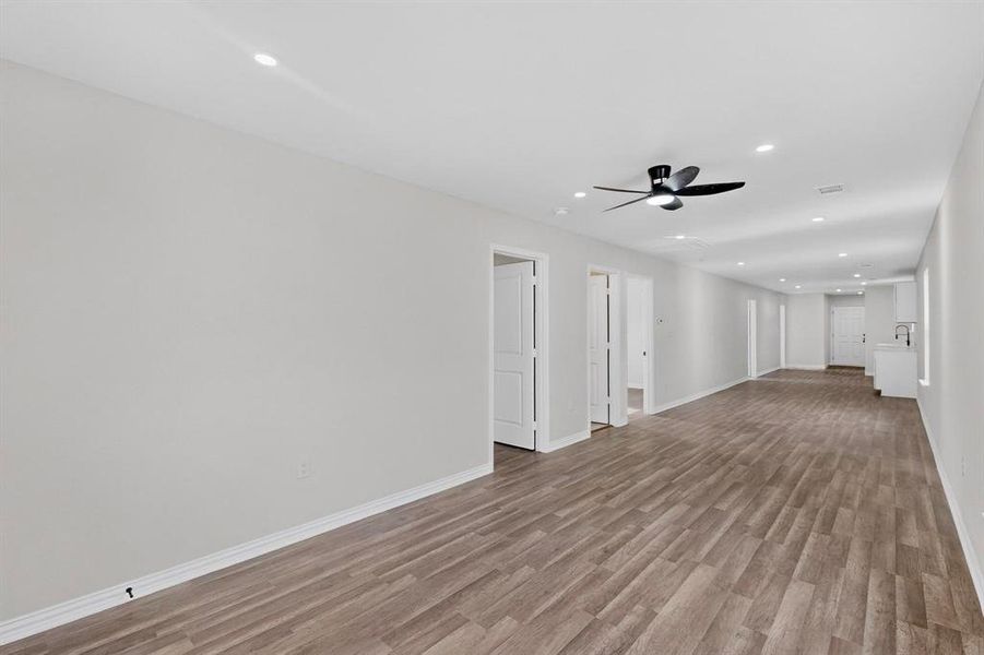 Spacious, unfurnished interior of a new home in , Dallas (Image 27).