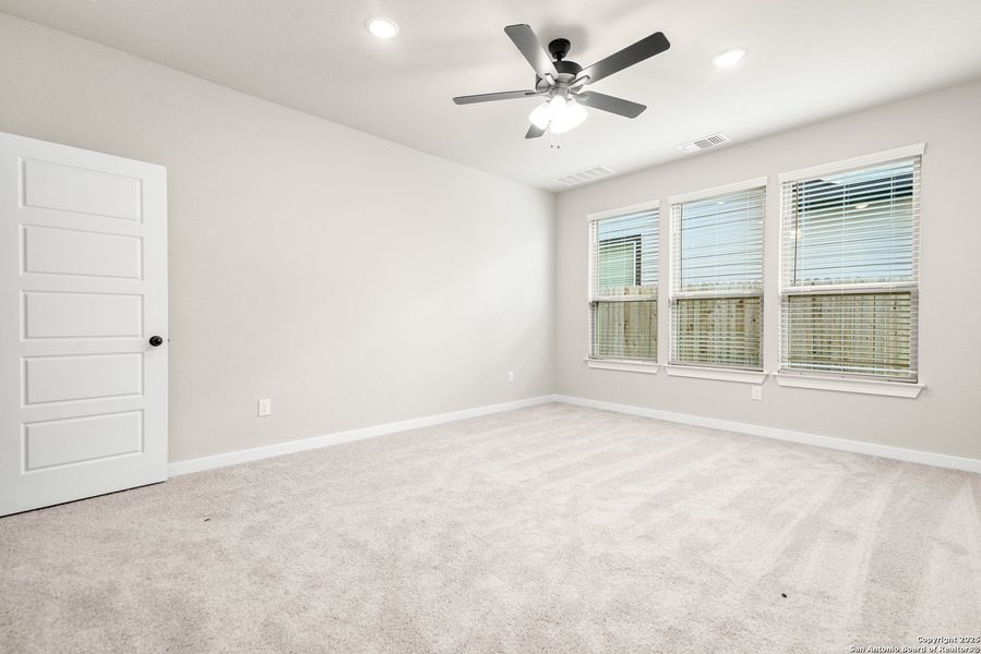 Spacious, unfurnished interior of a new home in Morgan Meadows, San Antonio (Image 19). Spacious, unfurnished interior of a new home in Morgan Meadows, San Antonio (Image 19).
