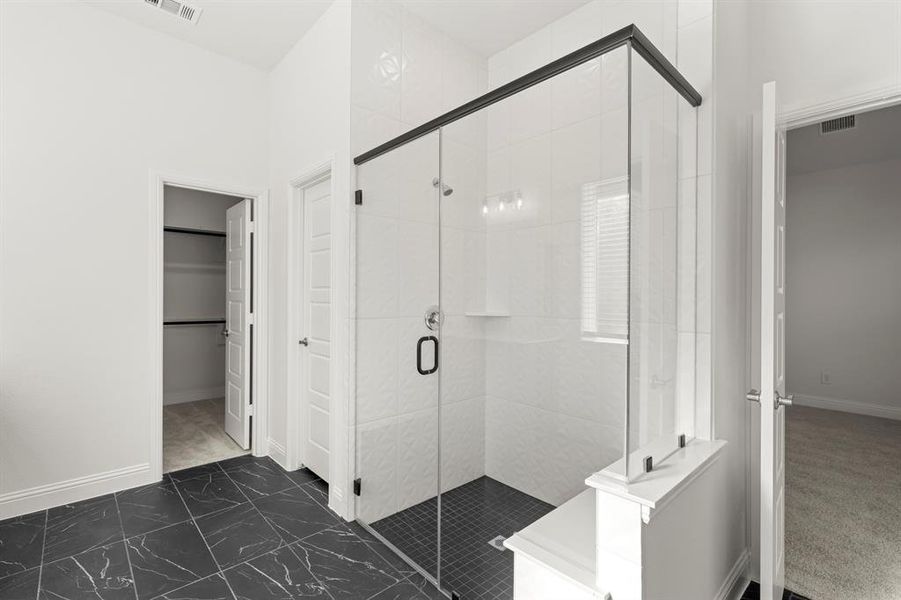 11_1433 Florence, Celina