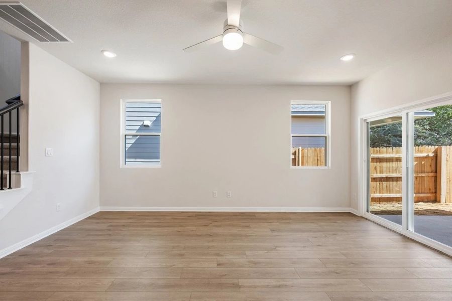 Spacious, unfurnished interior of a new home in Cannon Ranch, Dripping Springs (Image 29).
