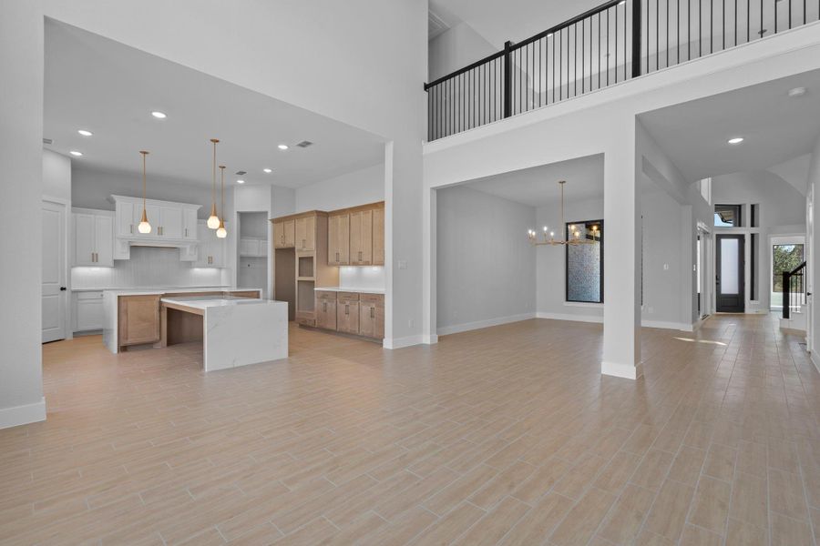 Spacious, unfurnished interior of a new home in Fulbrook on Fulshear Creek 60', Fulshear (Image 20). Spacious, unfurnished interior of a new home in Fulbrook on Fulshear Creek 60', Fulshear (Image 20).