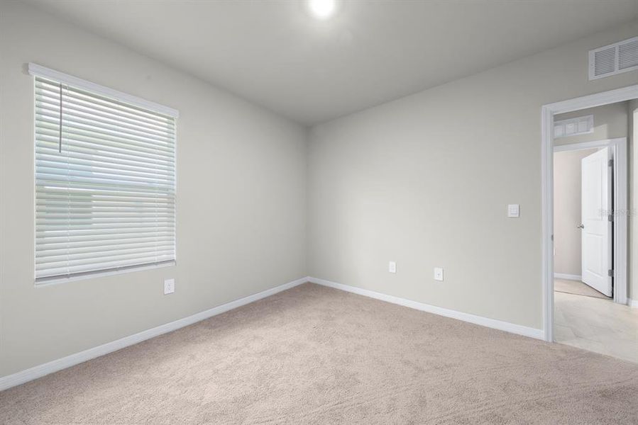 Spacious, unfurnished interior of a new home in , Port Charlotte (Image 20).