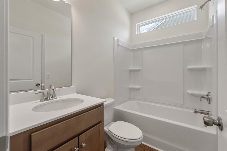 Furnished interior view inside a new home in Oakley Pointe, Moncks Corner (Image 6).