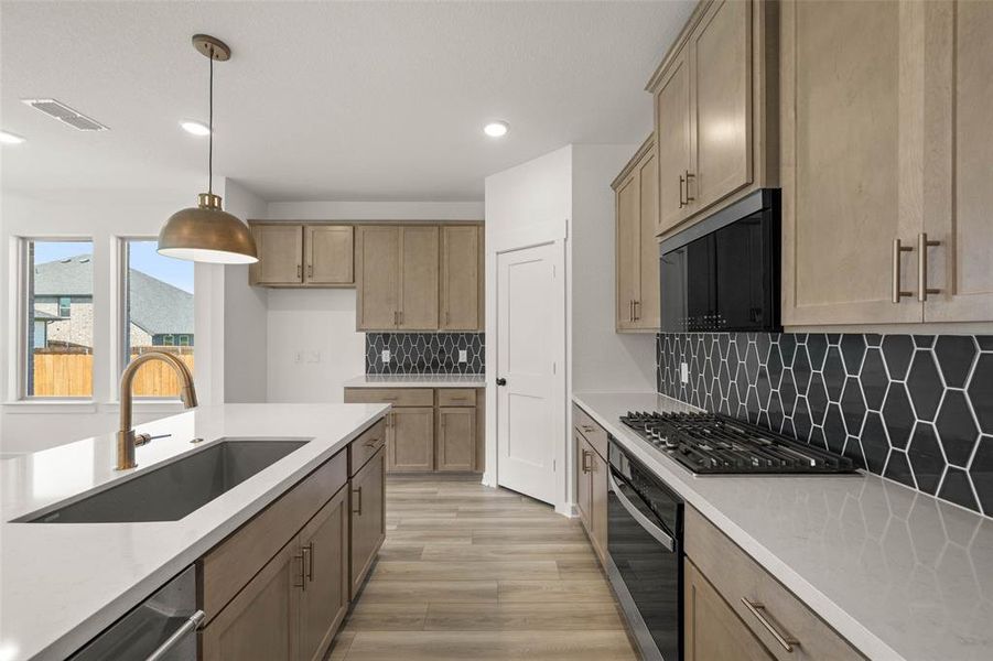 6929 Freight Train- Kitchen-3 6929 Freight Train- Kitchen-3