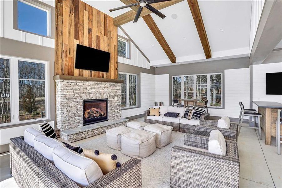 Image 53 of a home in Twin Lakes.