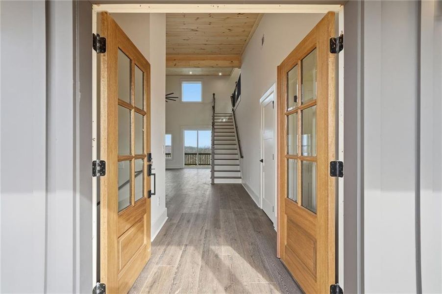 Spacious, unfurnished interior of a new home in , Ranger (Image 38).