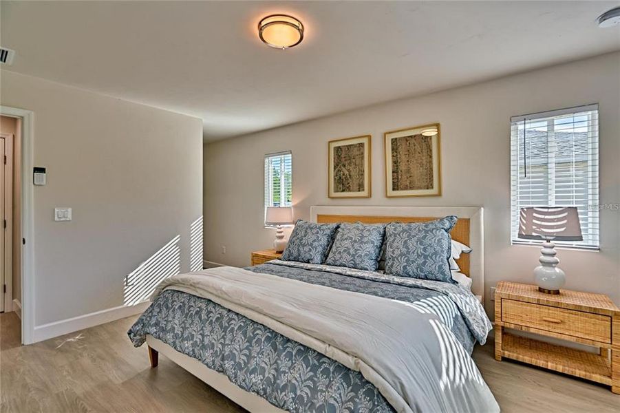 Furnished interior view inside a new home in , Hawthorne (Image 17).