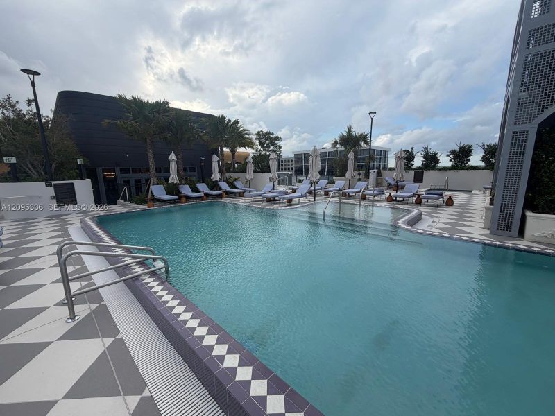Community amenities in , Miami (Image 36).