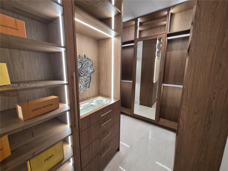 Furnished interior view inside a new home in , Lighthouse Point (Image 43).