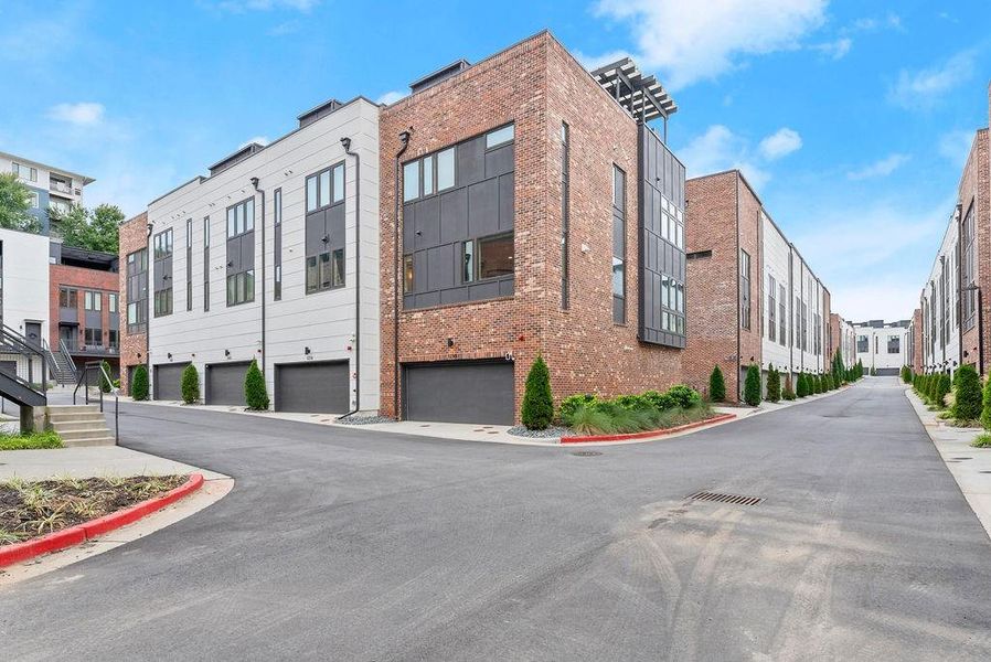 Image 43 of a home in . Image 43 of a home in .