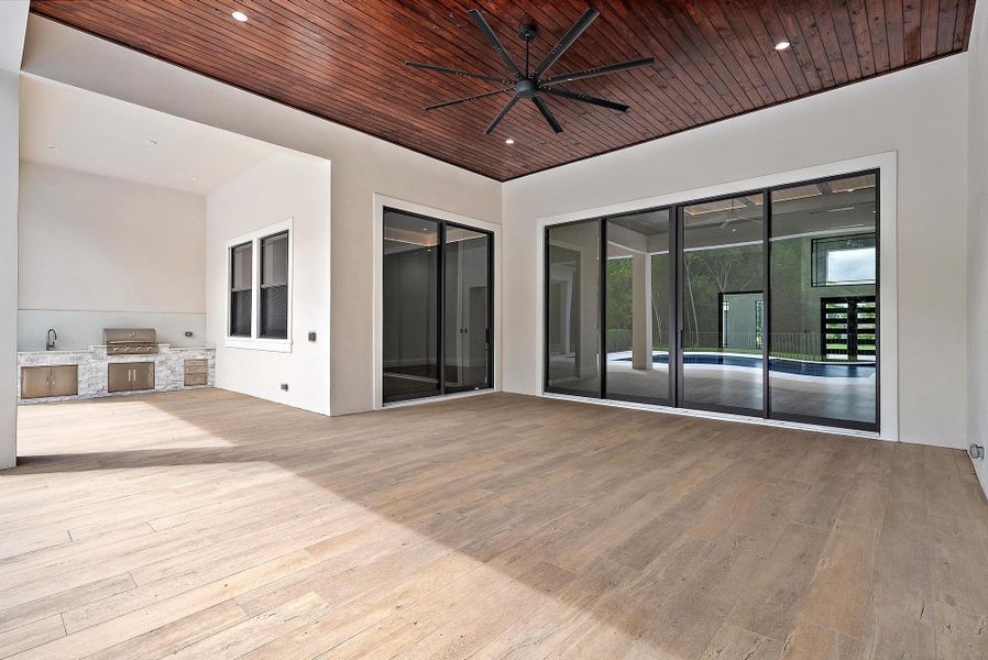 Spacious, unfurnished interior of a new home in , West Palm Beach (Image 23).