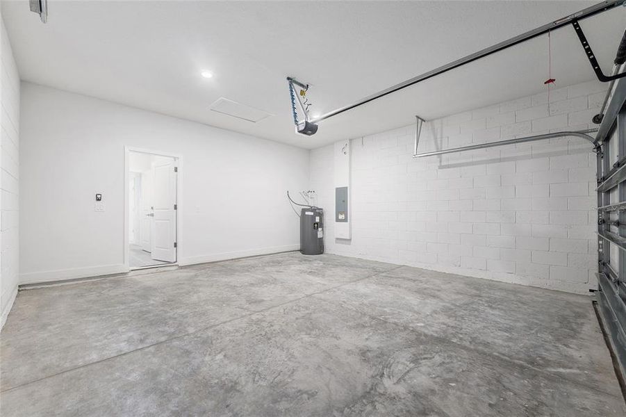 Spacious, unfurnished interior of a new home in , Ocala (Image 54). Spacious, unfurnished interior of a new home in , Ocala (Image 54).