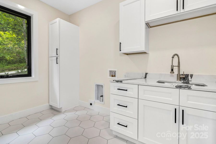 Furnished interior view inside a new home in , Leicester (Image 27). Furnished interior view inside a new home in , Leicester (Image 27).