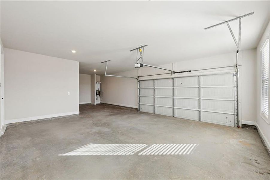 Spacious, unfurnished interior of a new home in River Pointe, Monroe (Image 38).