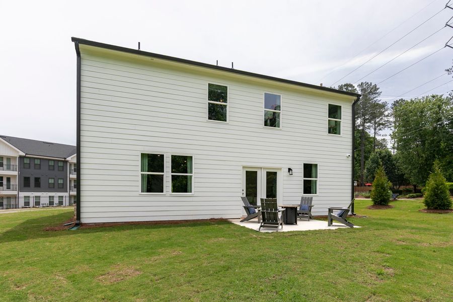 Representative exterior details of a home built from the The Kershaw by Stanley Martin Homes in Riverside Ridge, Lawrenceville (Image 126).