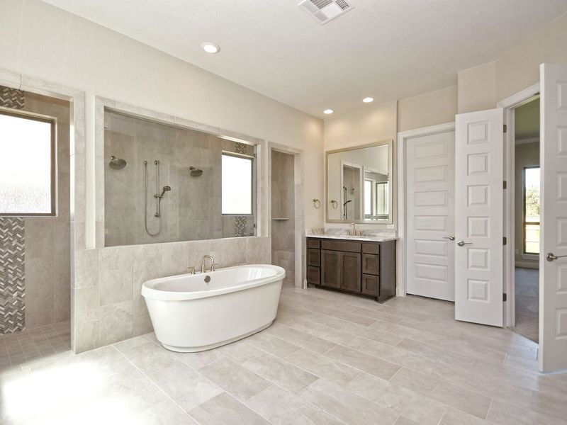 Representative furnished interior of a home built from the Siena III by Giddens Homes in Clearwater Ranch, Liberty Hill (Image 118).