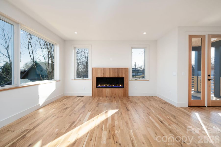 Modern Electric Fireplace Warms the Room