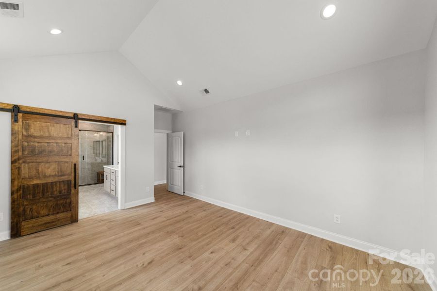 Spacious, unfurnished interior of a new home in , Lancaster (Image 39).