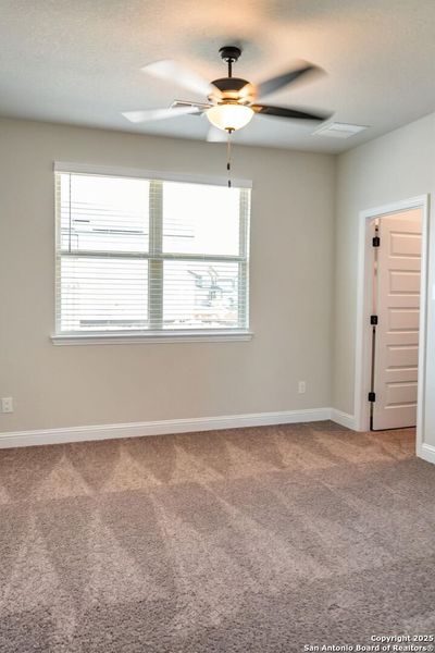 Spacious, unfurnished interior of a new home in Morgan Meadows, San Antonio (Image 9).