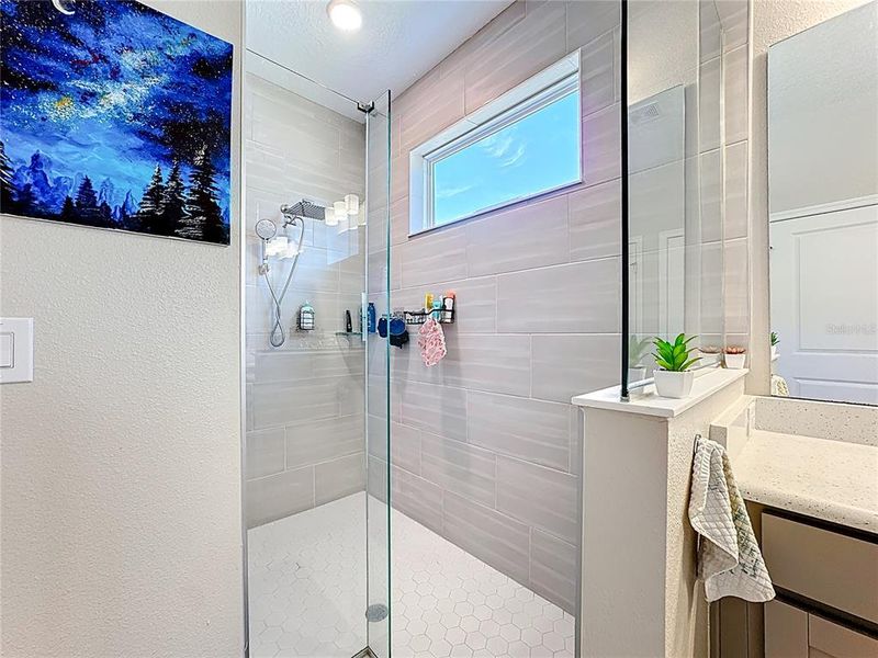 Furnished interior view inside a new home in , Orlando (Image 13).