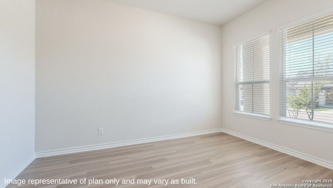 Spacious, unfurnished interior of a new home in Brookstone Creek, San Antonio (Image 18).