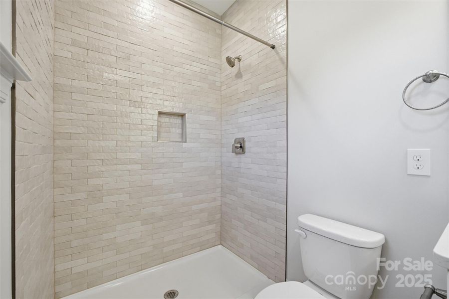 Image 22 of a home in .