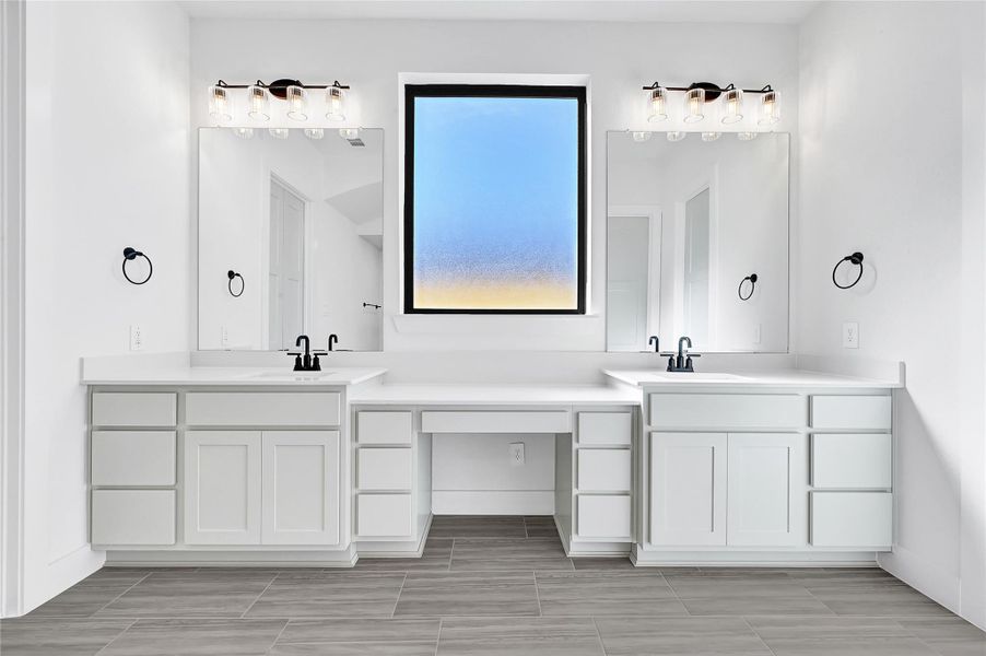 Furnished interior view inside a new home in Cross Creek West, Fulshear (Image 8).