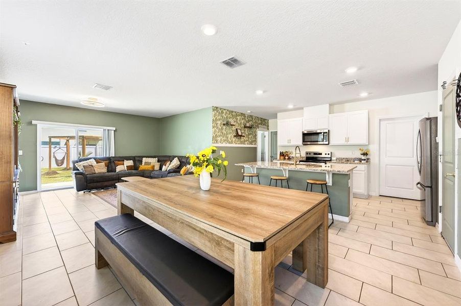 Furnished interior view inside a new home in Magnolia Pointe, Umatilla (Image 8).