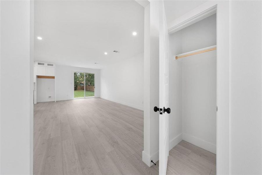 Spacious, unfurnished interior of a new home in , Sulphur Springs (Image 13). Spacious, unfurnished interior of a new home in , Sulphur Springs (Image 13).