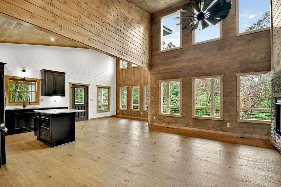 Image 38 of a home in .