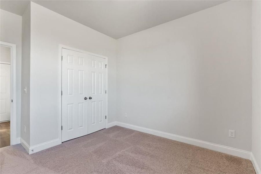 Spacious, unfurnished interior of a new home in Wehunt Meadows, Hoschton (Image 106).