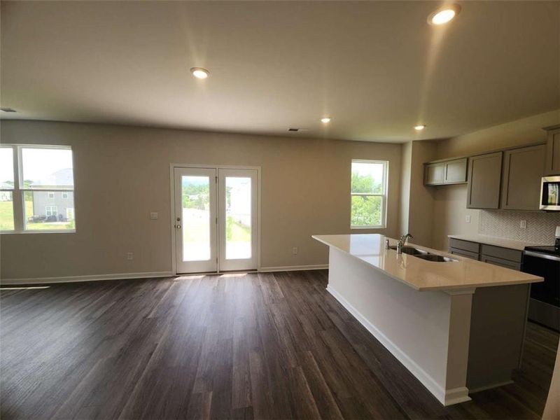 Spacious, unfurnished interior of a new home in Cedar Ridge - Locust Grove Station, Locust Grove (Image 13). Spacious, unfurnished interior of a new home in Cedar Ridge - Locust Grove Station, Locust Grove (Image 13).