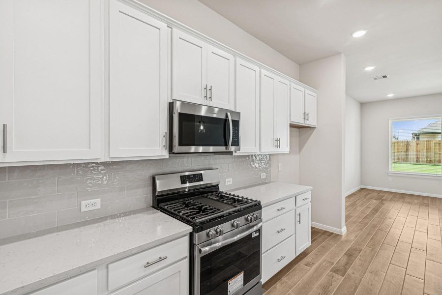 Furnished interior view inside a new home in Jordan Ranch 45' Homesites, Fulshear (Image 4). Furnished interior view inside a new home in Jordan Ranch 45' Homesites, Fulshear (Image 4).